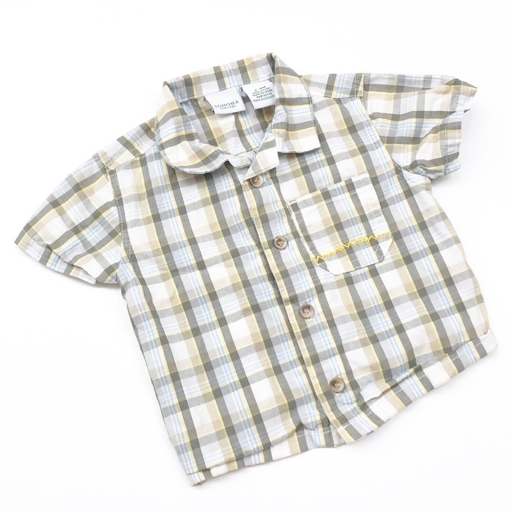 Sonoma plaid buttoned down shirt